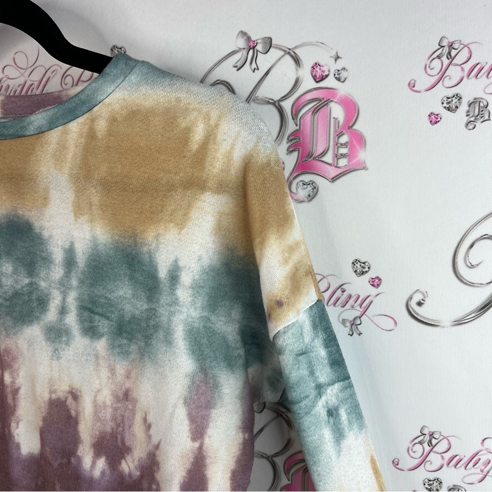 love, Fire sweater cropped long sleeve ombré Multicolor Tie-Dye Crop Sweatshirt - Picture 5 of 10